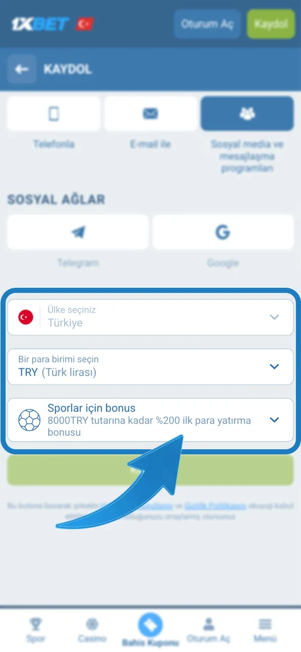 1xBet kayıt sayfasında para birimini TRY olarak seç ve ilerle.